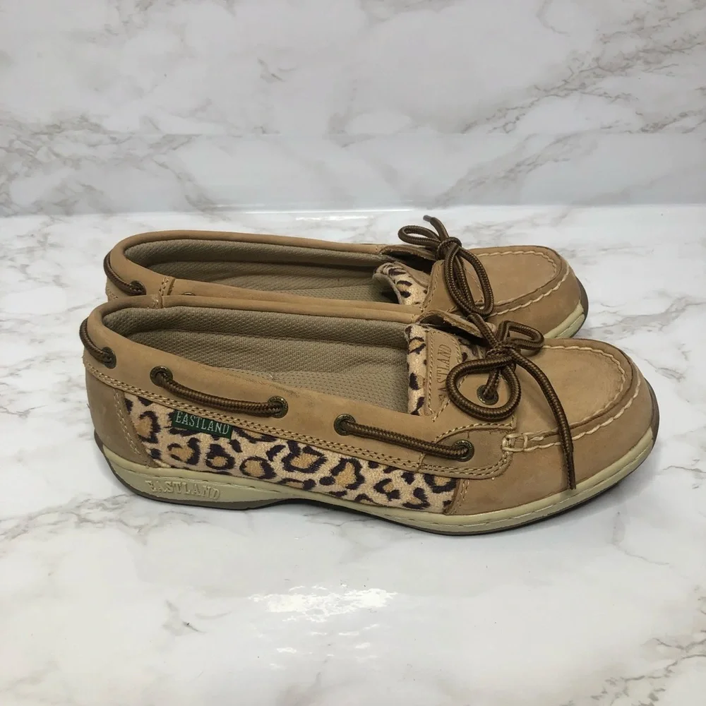 Eastland Sunrise Leather Slip on Boat Shoes In Excellent Like New Condition - Picture 6 of 9